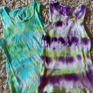 2 tie dye tank tops